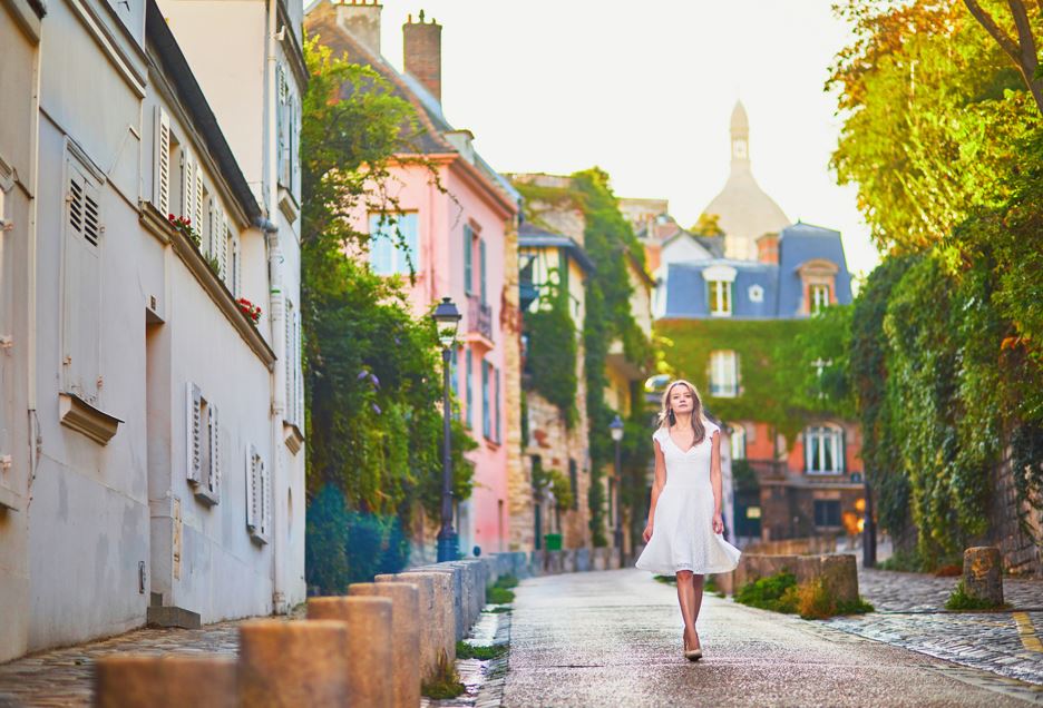 Montmartre street in Paris