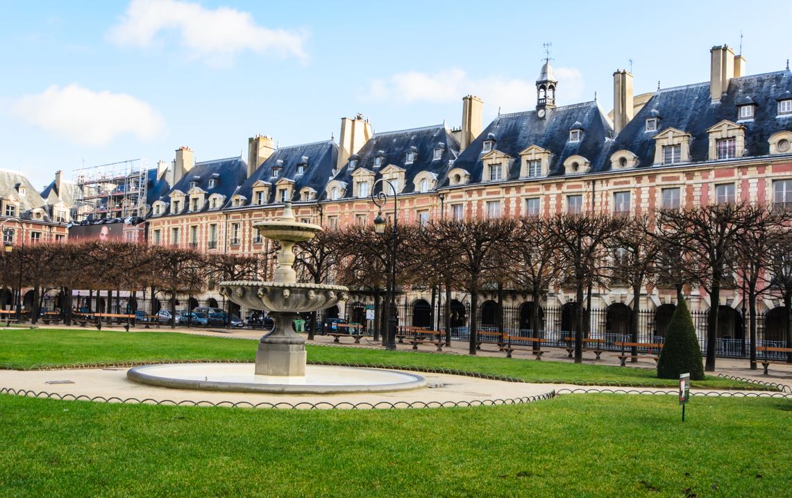 place des vosges paris min